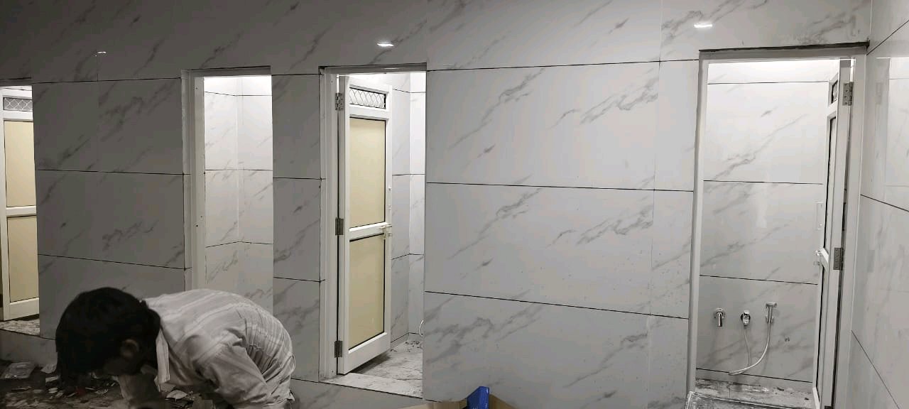 Vishwakarma Alluminium And Glass - Alluminium patition door Design Portfolio Work in India