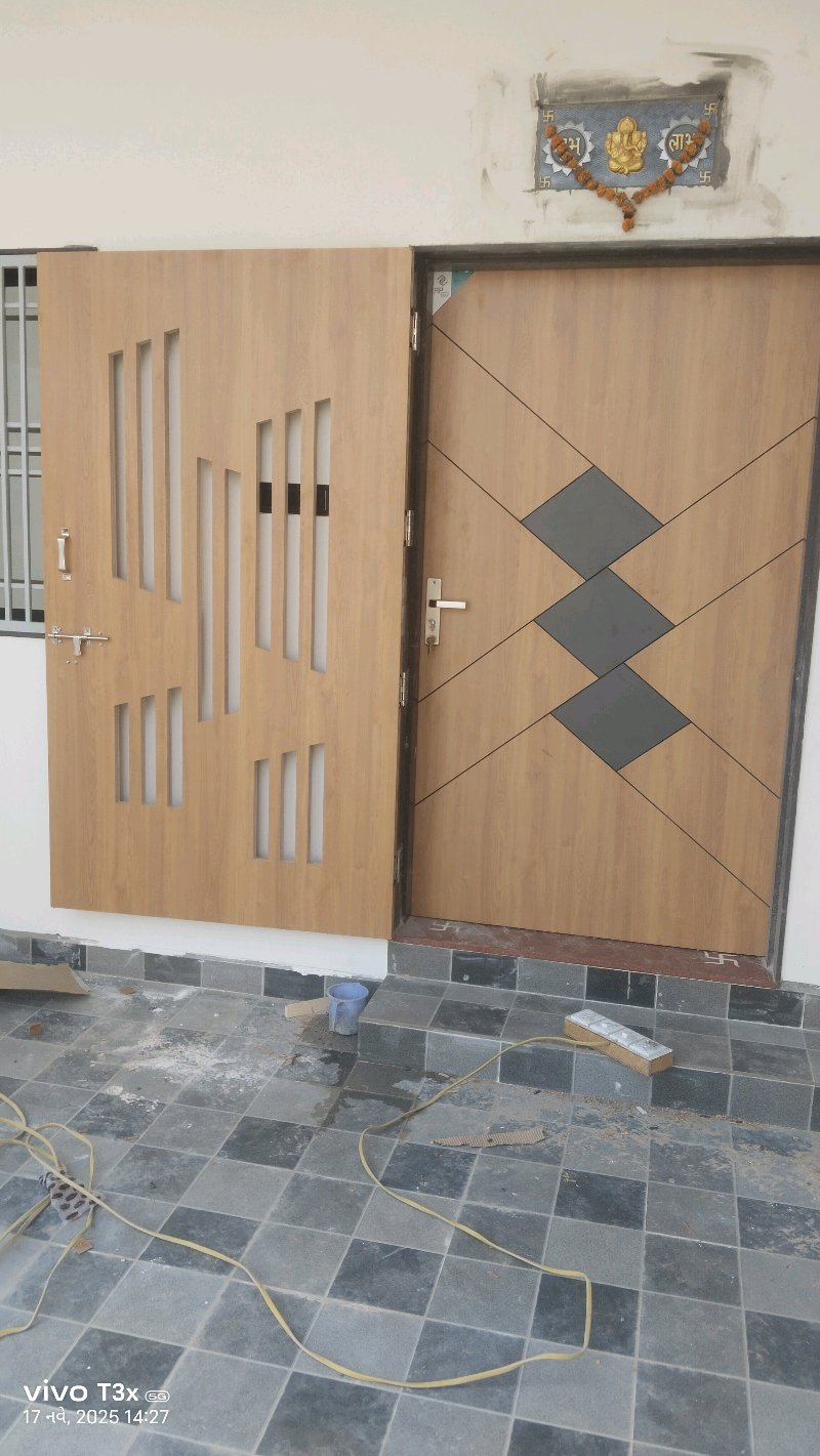 જે ભગવાન મીસ્ત્રી કામ - દરવાજા Design Portfolio Work in India