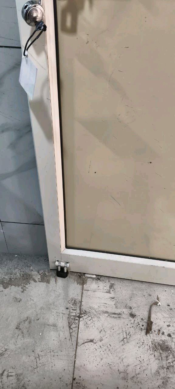 Vishwakarma Alluminium And Glass - Alluminium patition door Design Portfolio Work in India