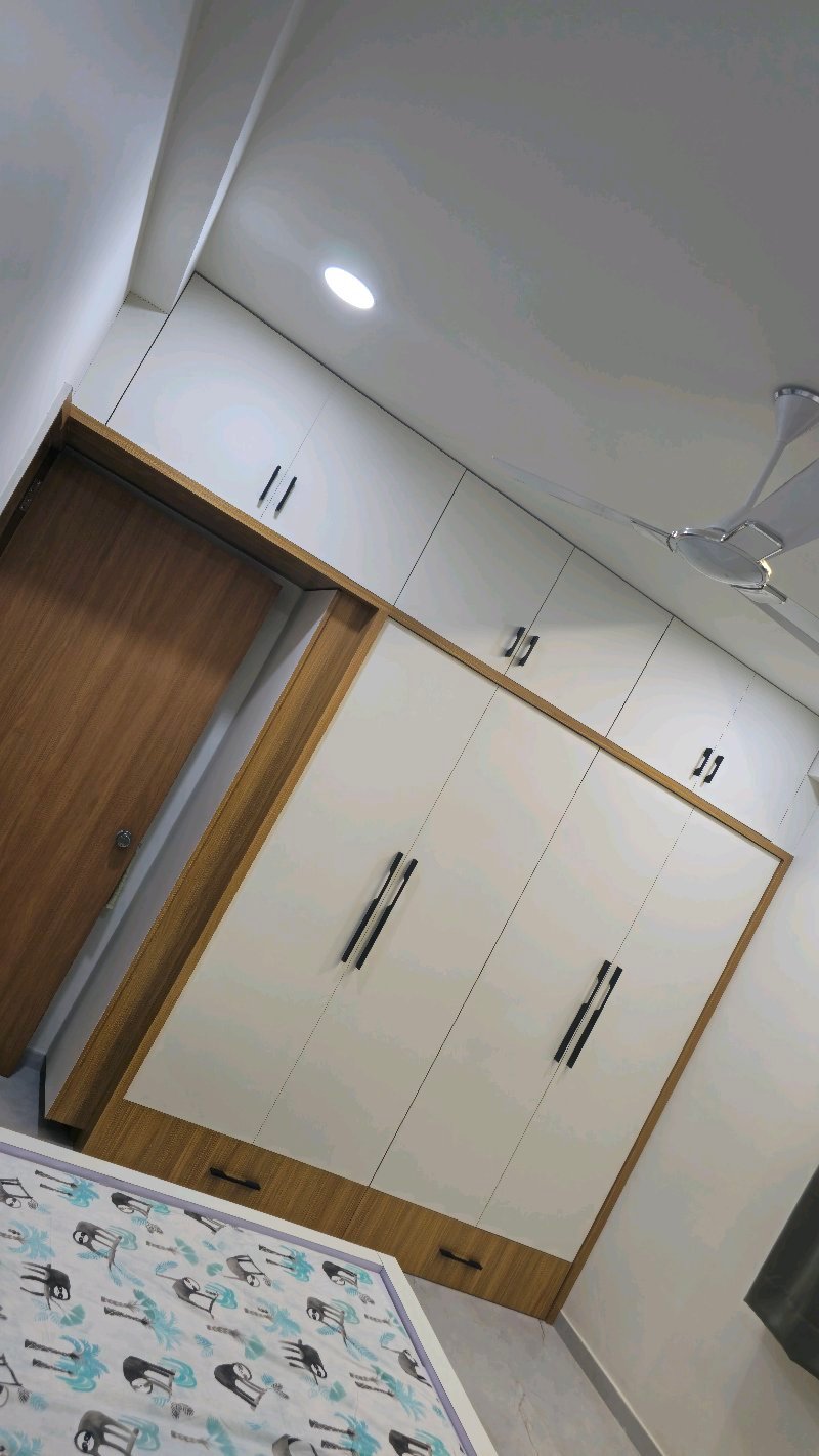 ROOM CUPBOARD PHOTOS