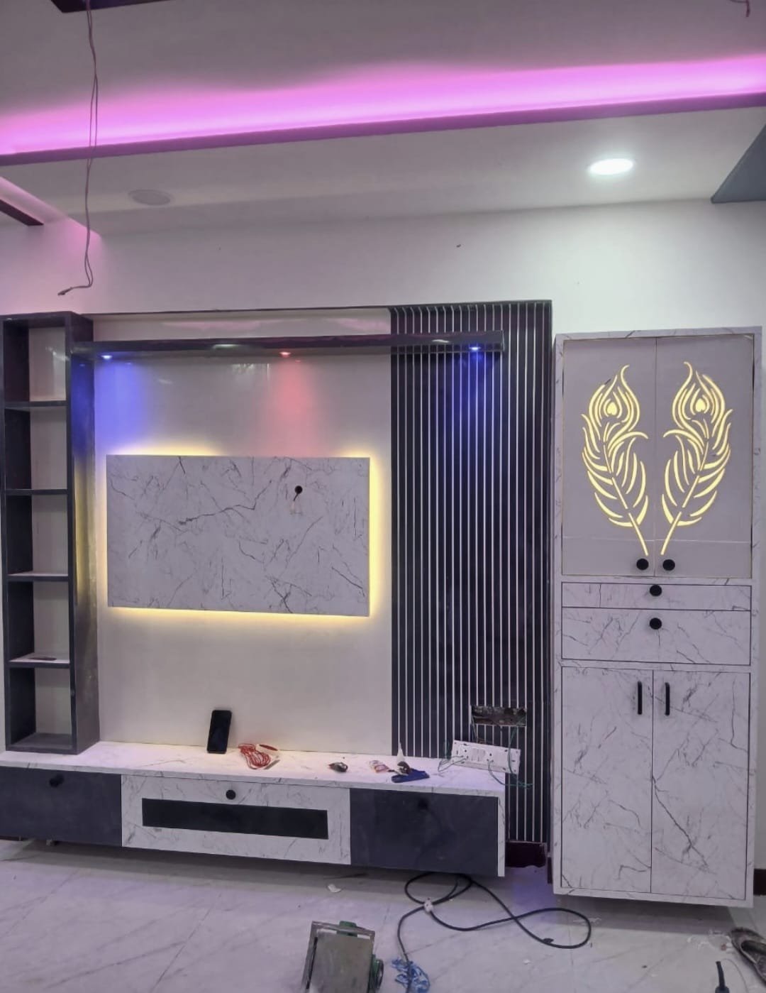 Tv unit