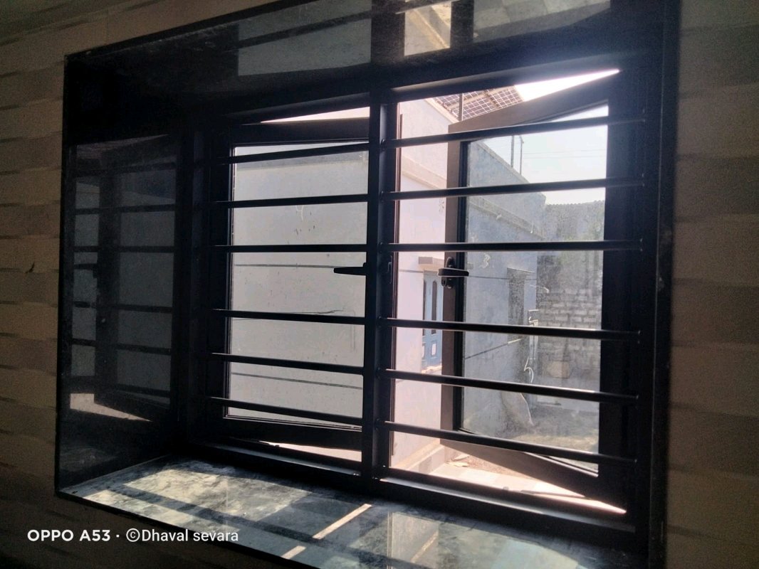 WINDOWS