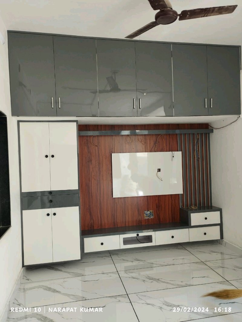 TV UNIT PHOTOS